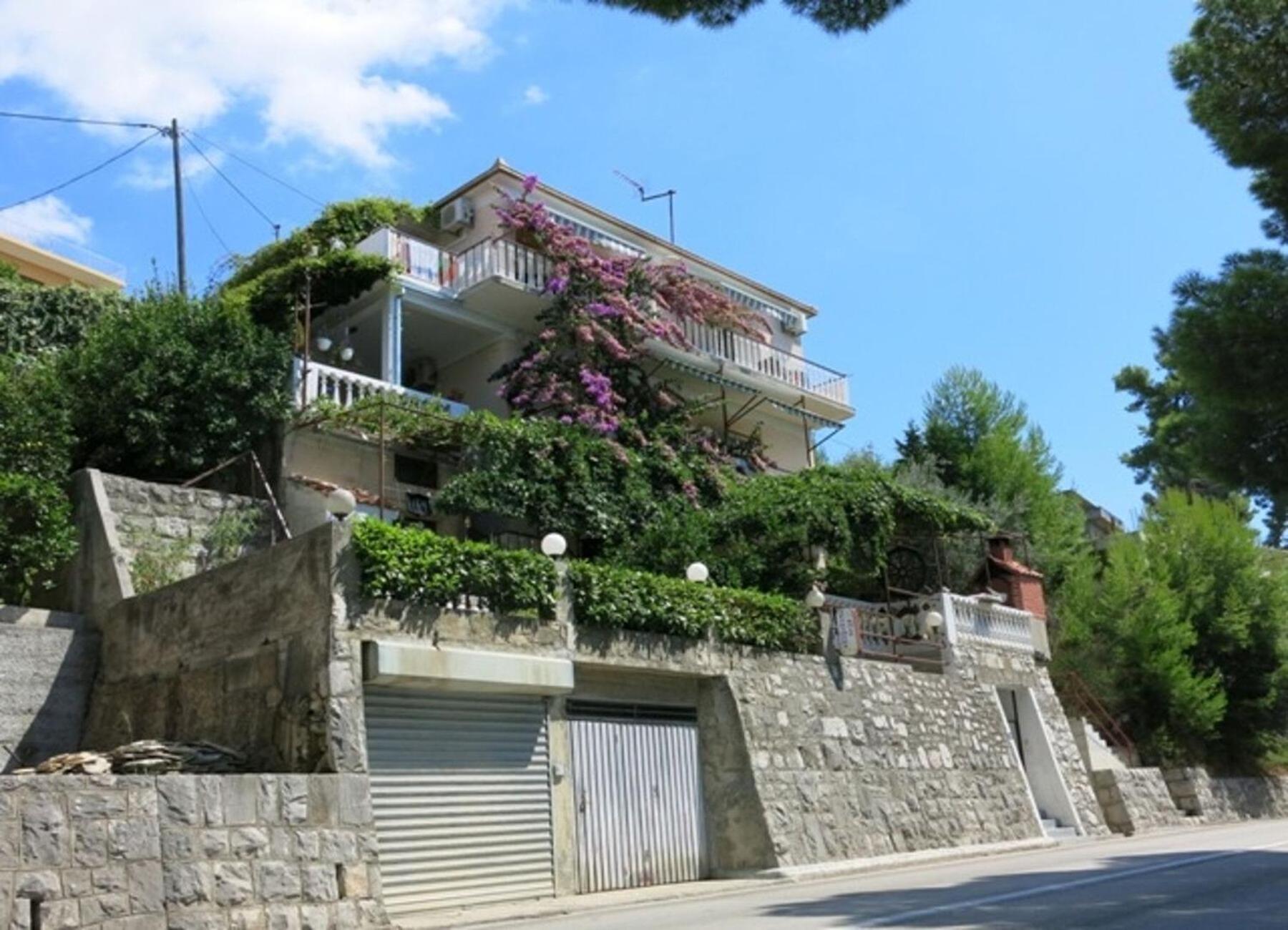 Apartments Milica Крило Экстерьер фото